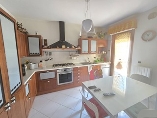 Appartamento in Affitto a Chieti, 780&euro;, 120 m²