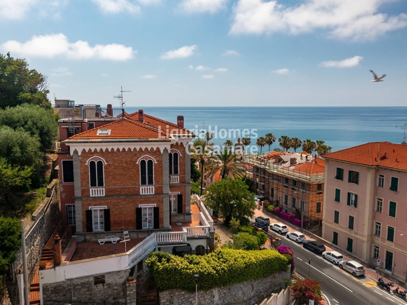 Appartamento in Vendita a Imperia, 1'450'000&euro;, 279 m²