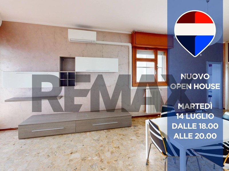 Trilocale in Vendita a Milano, 220'000&euro;, 96 m²