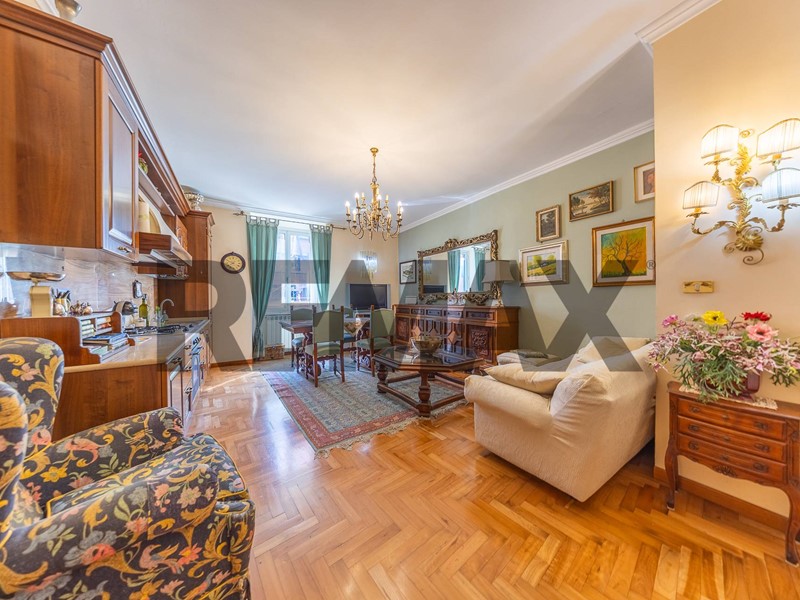 Trilocale in Vendita a Roma, 420'000&euro;, 80 m²