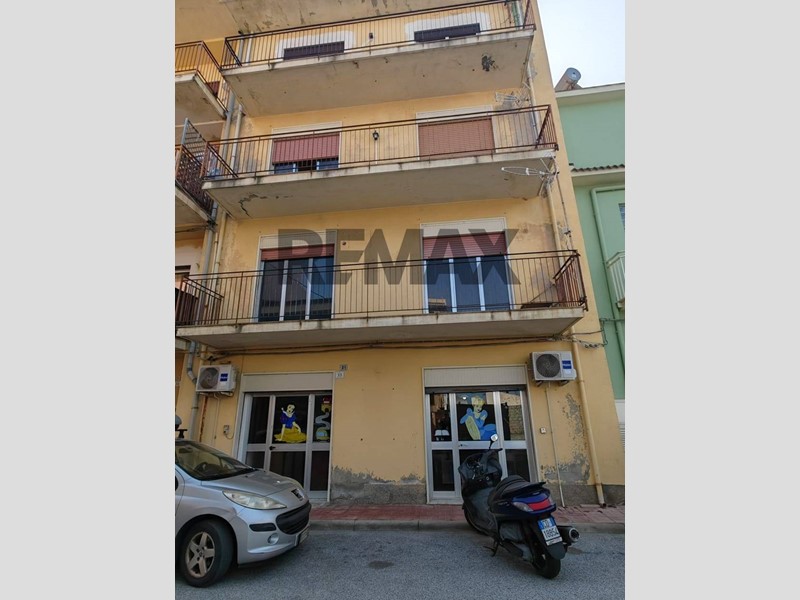 Quadrilocale in Vendita a Milazzo, 139'000&euro;, 154 m²