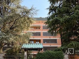 Trilocale in Vendita a Novara, 240'000&euro;, 100 m²