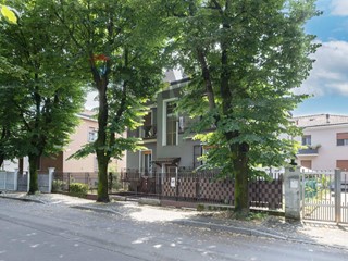 Quadrilocale in Vendita a Cusano Milanino, 449'000&euro;, 146 m²