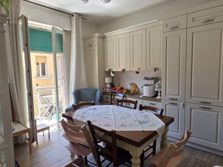 Trilocale in Vendita a Bologna, 242'000&euro;, 70 m²