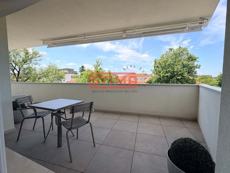 Appartamento in Affitto a Treviso, 2'900&euro;, 140 m²