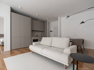 Bilocale in Affitto a Milano, 2'100&euro;, 72 m²
