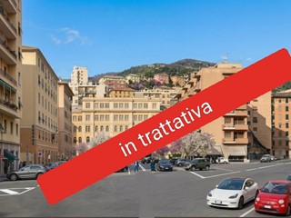 Appartamento in Vendita a Genova, 210'000&euro;, 105 m²