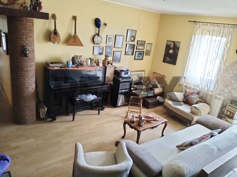Quadrilocale in Vendita a Santa Venerina, 123'000&euro;, 127 m²