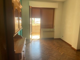 Appartamento in Vendita a Fabriano, 70'000&euro;, 75 m²