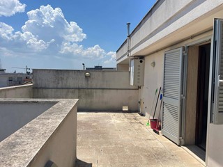 Monolocale in Affitto a Lecce, 350&euro;, 65 m²