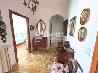 Trilocale in Vendita a Torino, 135'000&euro;, 90 m²