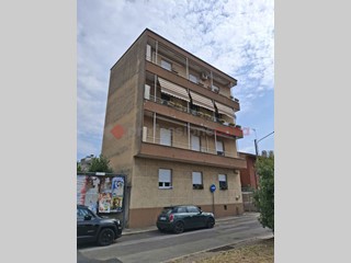 Bilocale in Vendita a Canegrate, 87'000&euro;, 76 m²