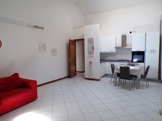 Appartamento in Vendita a Forlì, 165'000&euro;, 100 m²