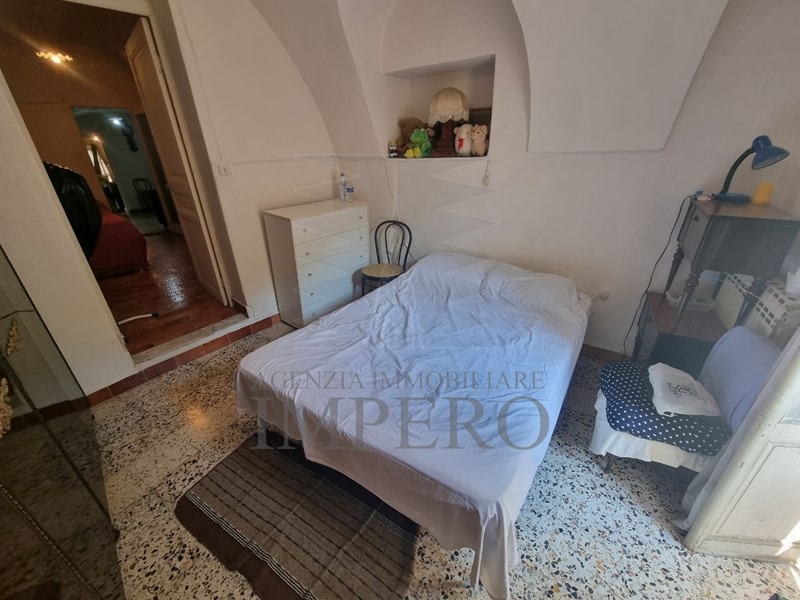 Quadrilocale in Vendita a Ventimiglia, zona Torri, 45'000&euro;, 72 m²