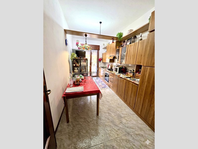 Appartamento in Vendita a Rovigo, zona Commenda Est, 159'000&euro;, 110 m², con Box