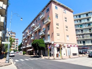Trilocale in Vendita a Salerno, 349'000&euro;, 110 m²