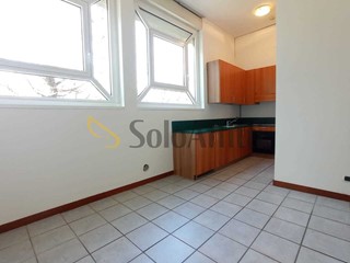 Trilocale in Affitto a Gallarate, zona Crenna, 650&euro;, 80 m², con Box
