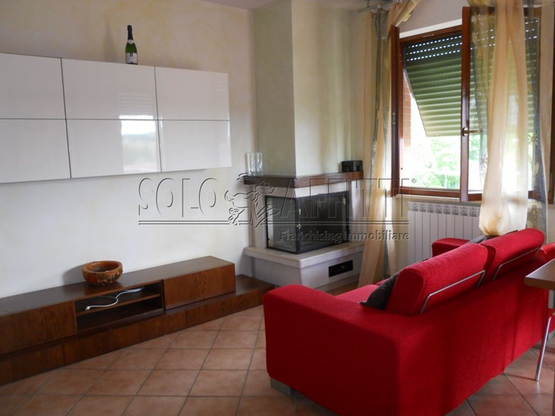 Quadrilocale in Affitto a Siena, zona Taverne d' Arbia, 750&euro;, 80 m², arredato, con Box