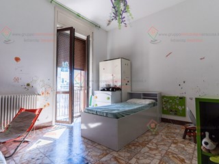 Appartamento in Vendita a Siracusa, zona Adda Gelone Timoleonte, 95'000&euro;, 156 m²