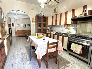 Appartamento in Vendita a Adrano, 66'000&euro;, 