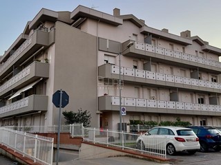 Bilocale in Affitto a Rovigo, zona Commenda Ovest, 600&euro;, 50 m², arredato, con Box
