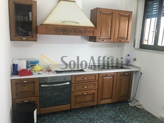 Trilocale in Affitto a Reggio Calabria, zona Sbarre Centrali, 360&euro;, 100 m², arredato