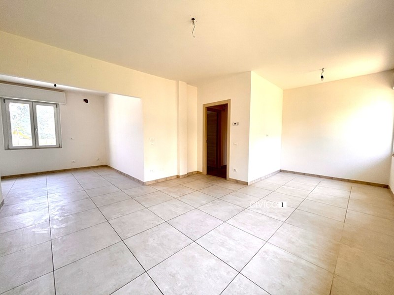 Appartamento in Vendita a Castegnero, 159'000&euro;, 120 m², con Box
