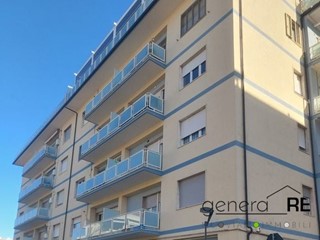Trilocale in Vendita a Pescara, 250'000&euro;, 120 m²