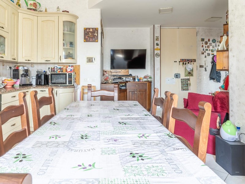 Trilocale in Vendita a Empoli, 139'000&euro;, 75 m²