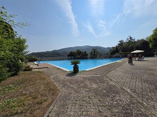 Quadrilocale in Vendita a Pignone, zona Monte Porrino, 185'000&euro;, 90 m², arredato