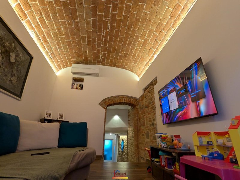 Appartamento in Vendita a Cerreto Guidi, 165'000&euro;, 103 m²