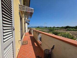 Quadrilocale in Vendita a Crespina Lorenzana, zona Cenaia, 225'000&euro;, 109 m²