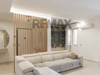 Quadrilocale in Vendita a Figline e Incisa Valdarno, 359'000&euro;, 150 m²