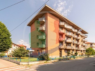Quadrilocale in Vendita a Ciriè, 135'000&euro;, 104 m²