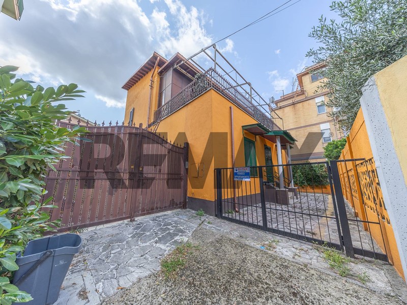 Bilocale in Vendita a Marino, 205'000&euro;, 70 m²
