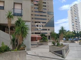 Appartamento in Vendita a Taranto, 245'000&euro;, 167 m²