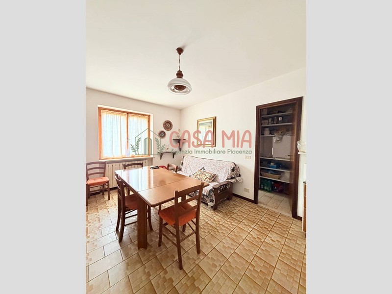 Bilocale in Vendita a Ferriere, 40'000&euro;, 42 m²