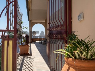 Trilocale in Vendita a Letojanni, 129'000&euro;, 76 m²
