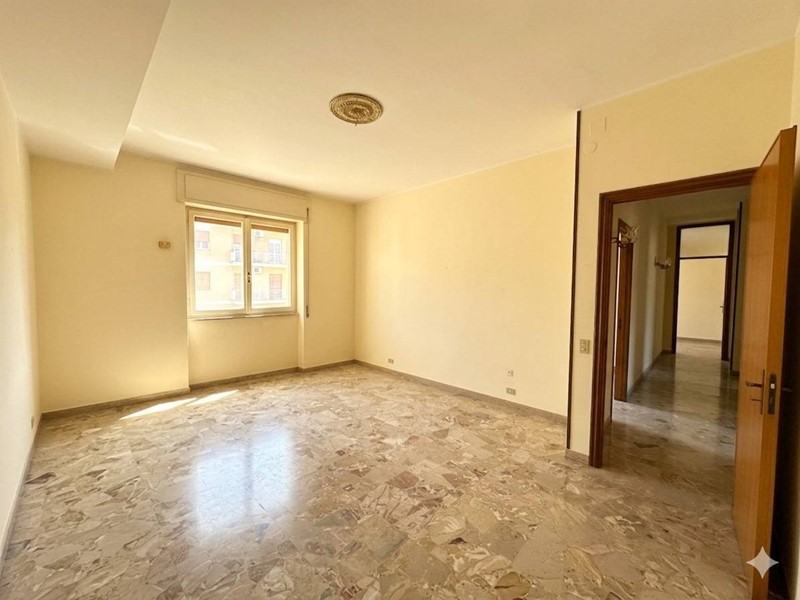 Appartamento in Vendita a Gallipoli, 235'000&euro;, 145 m²