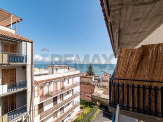 Trilocale in Vendita a Roccalumera, 87'000&euro;, 66 m²