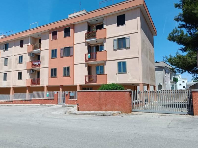 Appartamento in Vendita a Parabita, 79'000&euro;, 110 m²
