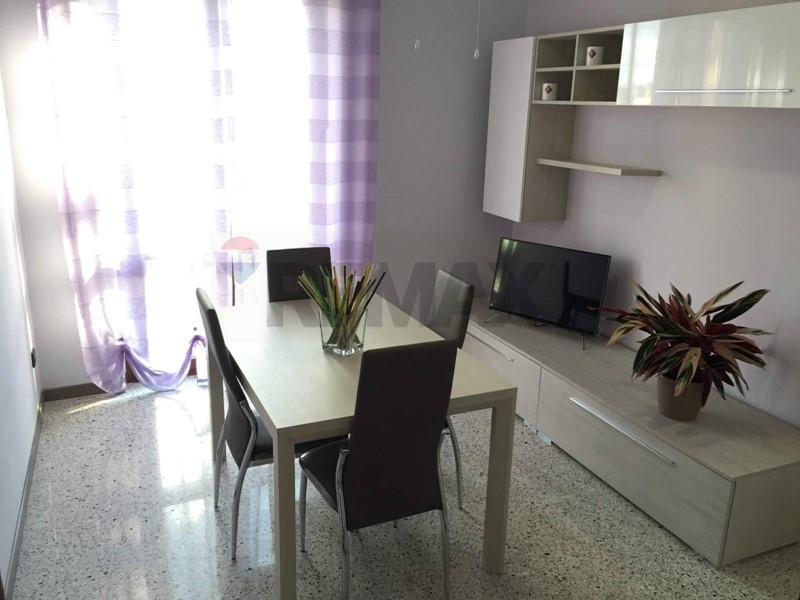 Trilocale in Affitto a Perugia, 500&euro;, 65 m²
