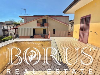 Trilocale in Vendita a Teverola, 110'000&euro;, 80 m²