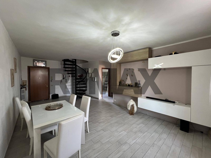 Quadrilocale in Vendita a Ghisalba, 125'000&euro;, 130 m²