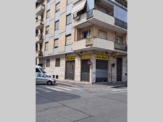 Appartamento in Vendita a Torino, 58'000&euro;, 75 m²