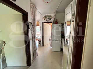 Trilocale in Vendita a Falconara Albanese, 36'000&euro;, 68 m², arredato