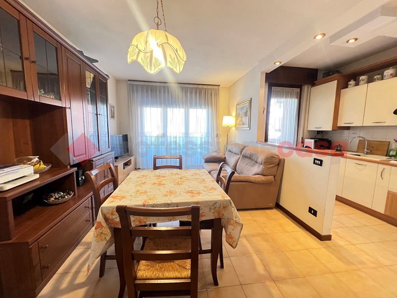 Bilocale in Affitto a Verona, 790&euro;, 75 m², arredato, con Box