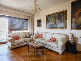 Appartamento in Vendita a Roma, 719'000&euro;, 166 m²