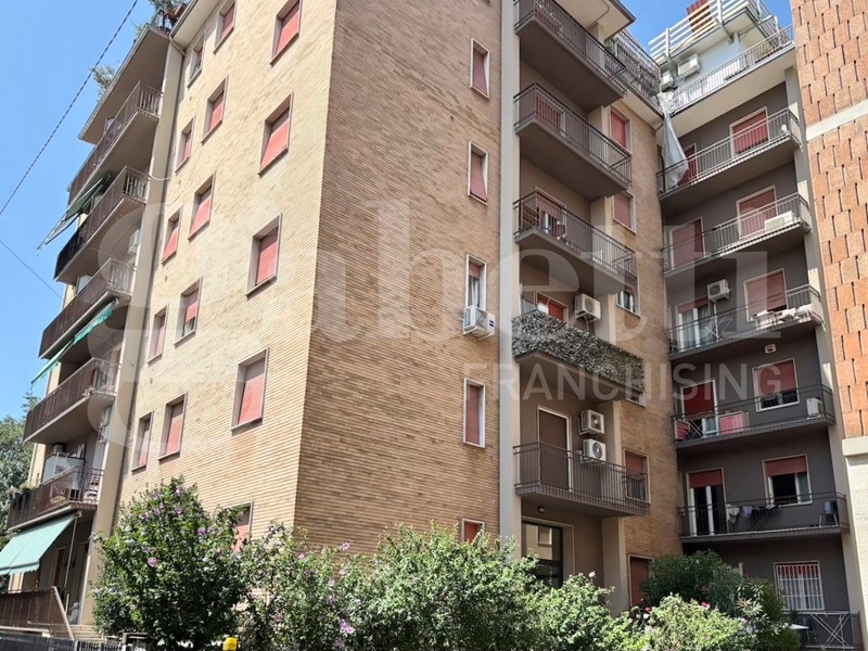 Trilocale in Affitto a Parma, 700&euro;, 85 m²