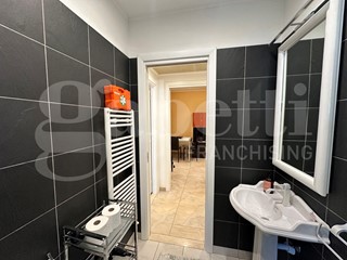 Bilocale in Vendita a Sanremo, 250'000&euro;, 68 m², arredato